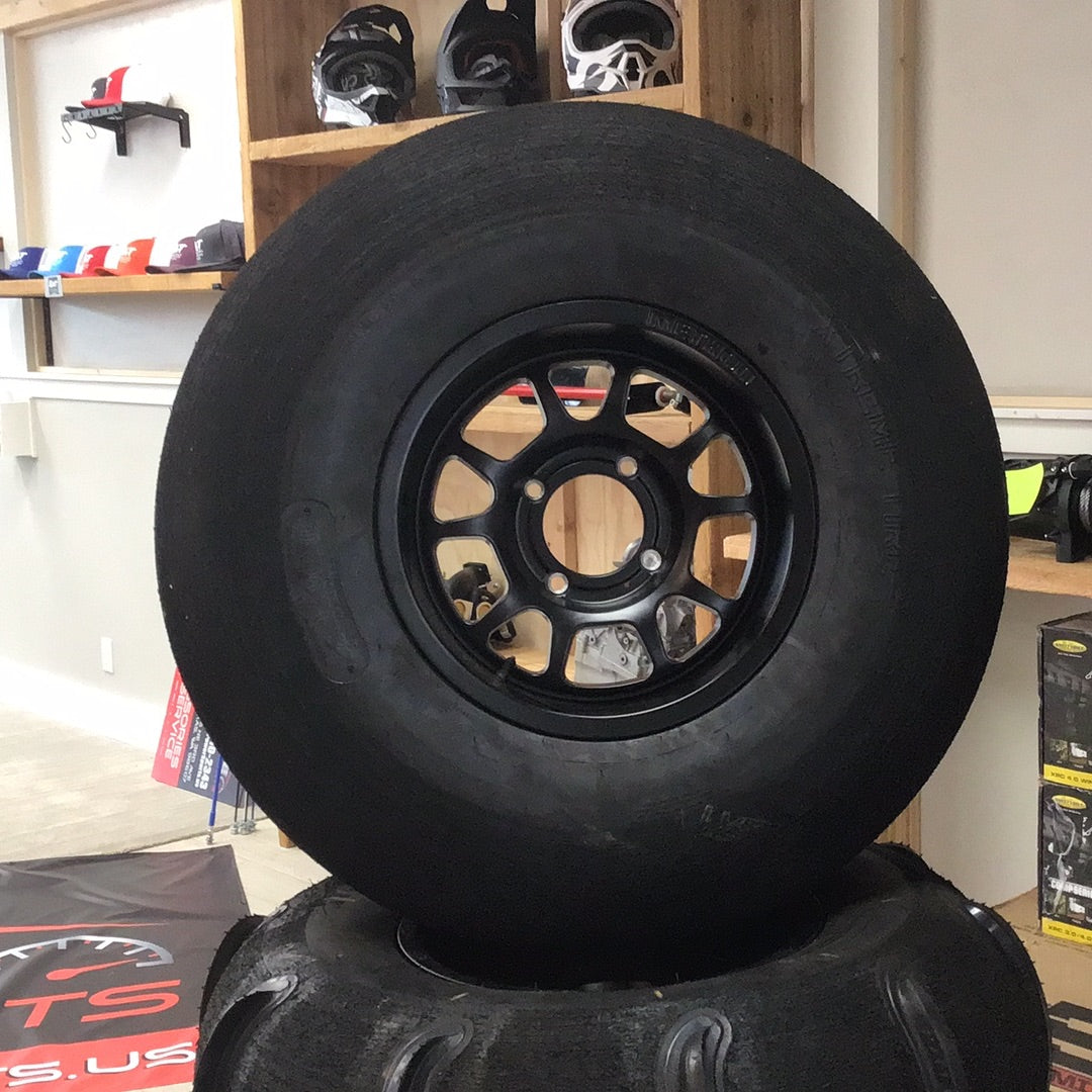Extreme Sand Tire on Method Wheels